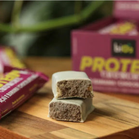 Barra BiO2 Protein Crunchy Açaí e Banana com Chocolate Branco | 9x50g